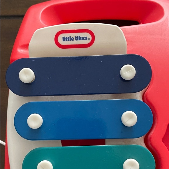 Little Tikes Rainbow Xylophone for Kids - Picture 3 of 8